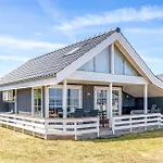 2 Bedroom Cozy In 펜션