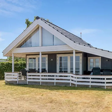 Ferienhaus 2 Bedroom Cozy In Sjolund