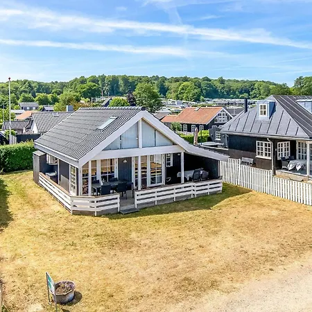 Holiday home Amazing In With Wifi *