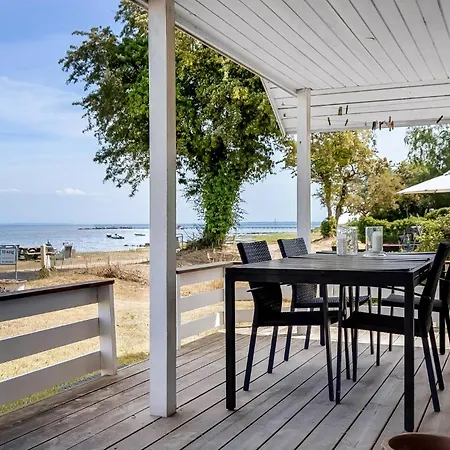 2 Bedroom Cozy In Ferienhaus Sjolund