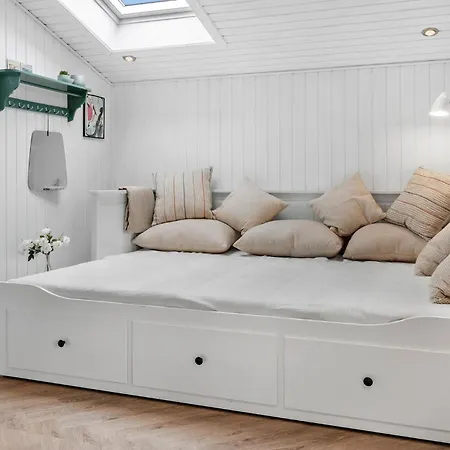 Ferienhaus 2 Bedroom Cozy In *