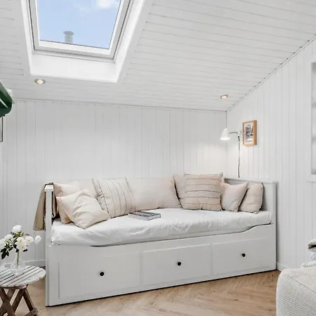 Ferienhaus 2 Bedroom Cozy In